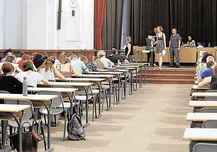 Educación creará bolsas abiertas de interinos para apuntarse en cualquier momento y sin pasar por una oposición